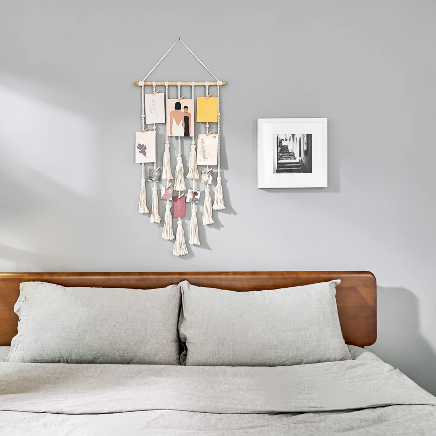 Mkono Hanging Photo Display Boho Macrame Wall Decor with Light, Teen Girl Teenage Gifts, Pictures Cards Frame Holder Art Hanger for Christmas Birthday Party Bedroom Dorm, with 30 Wood Clips, Ivory